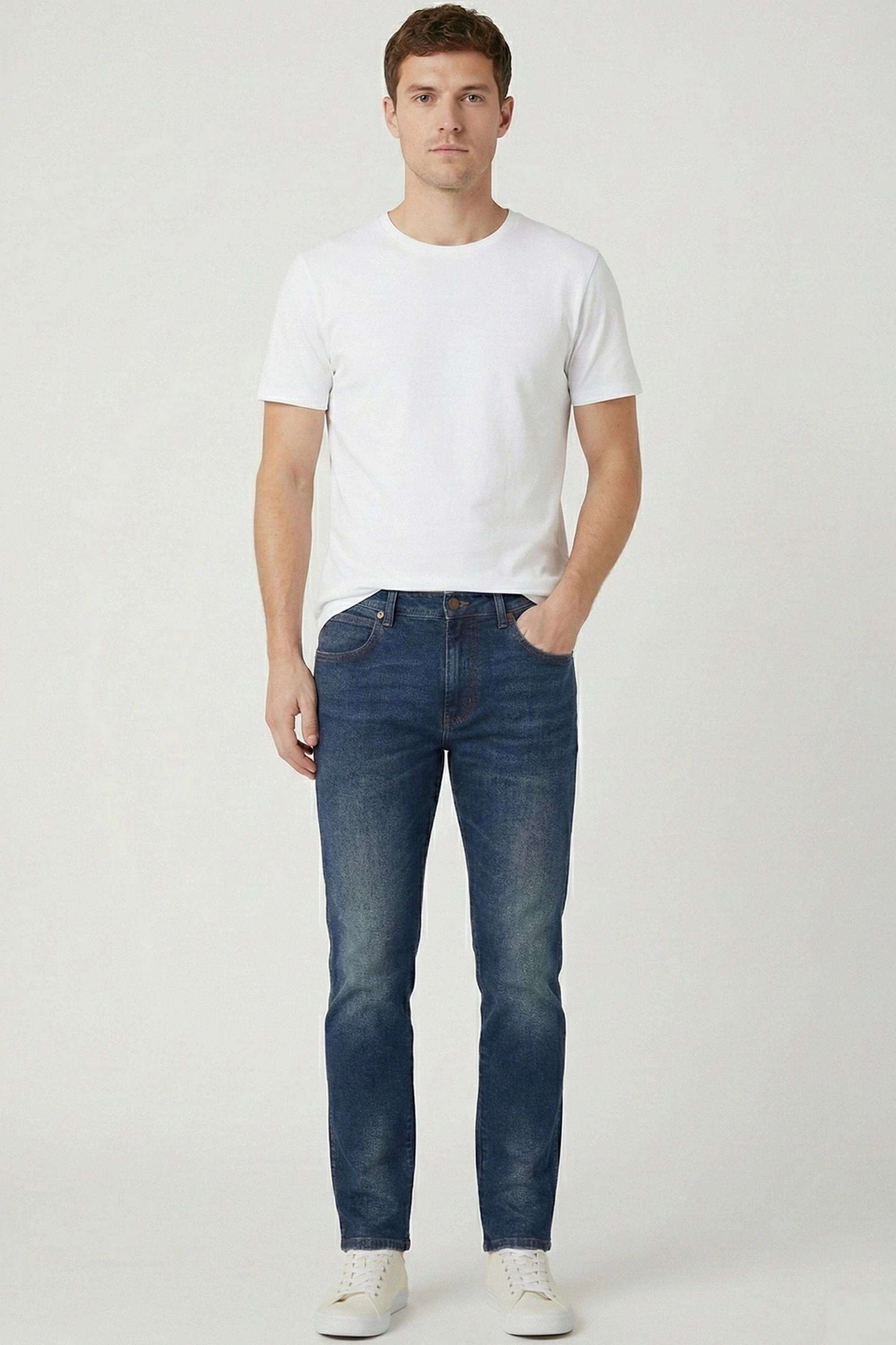 Solid-Blended-Fabric-Slim-Fit-Men-s-Jeans