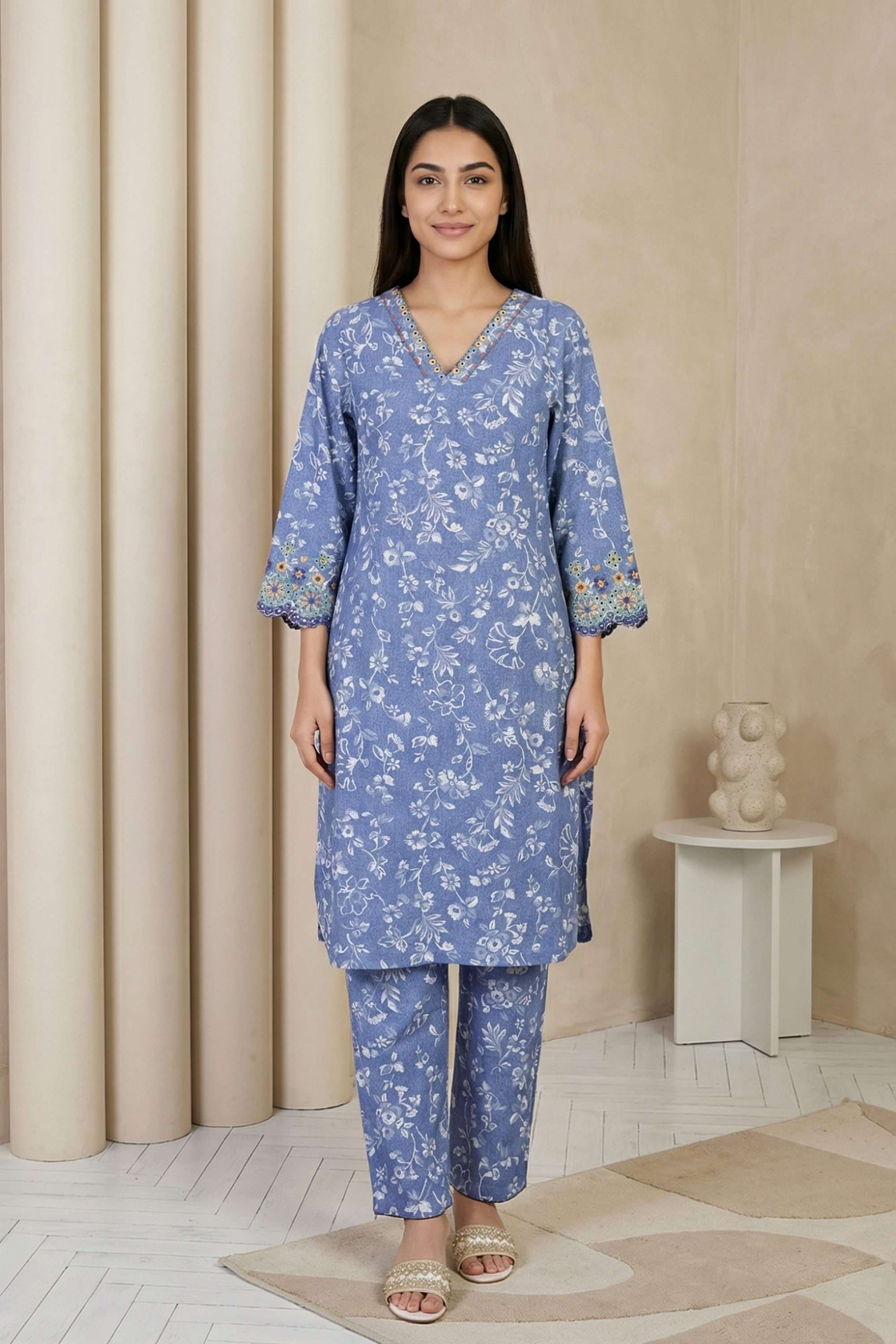 Printed-Blended-Fabric-V-Neck-Women-s-Festive-Wear-Kurta-Set