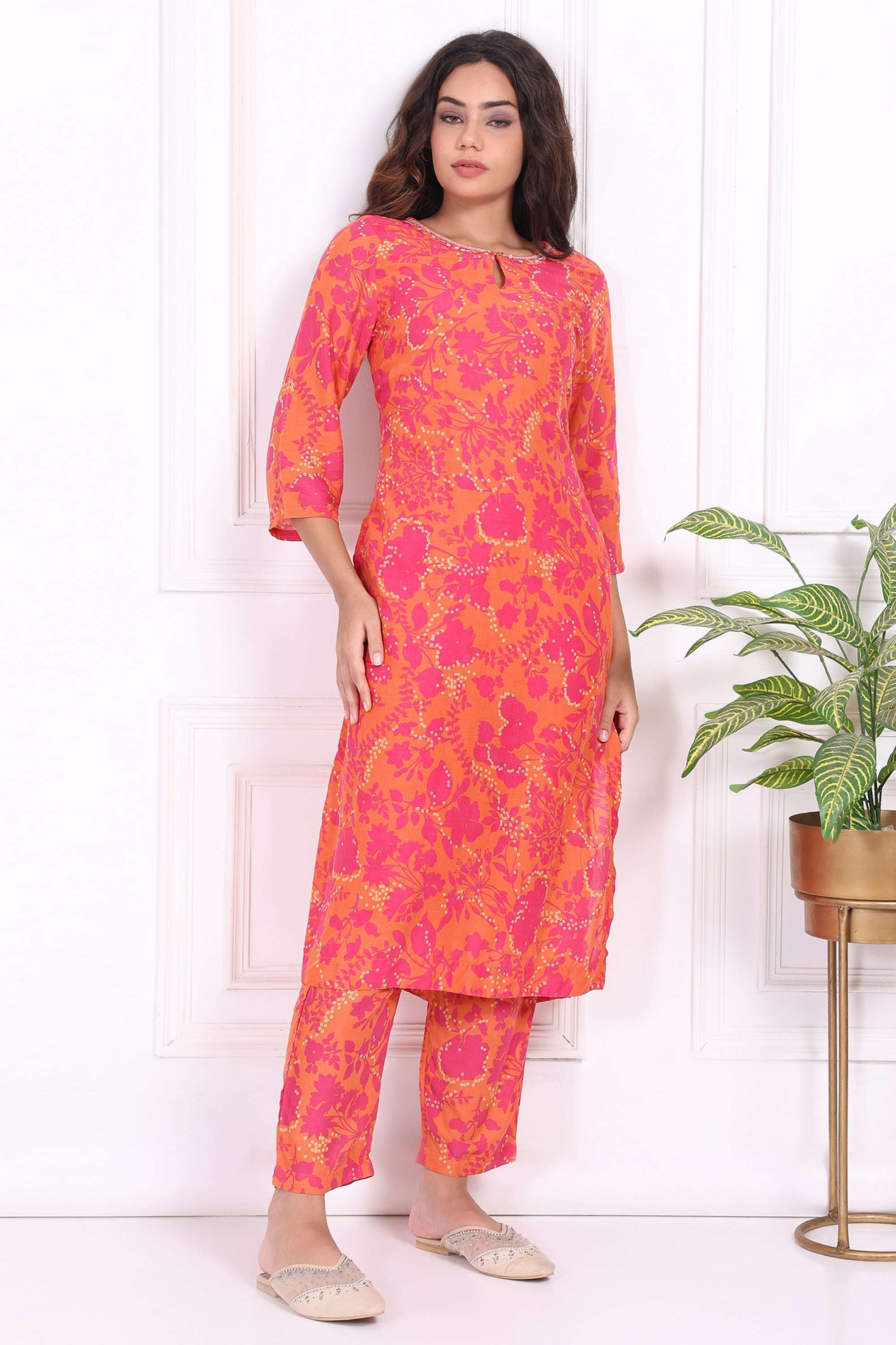 Printed-Blended-Fabric-Round-Neck-Women-s-Festive-Wear-Kurta