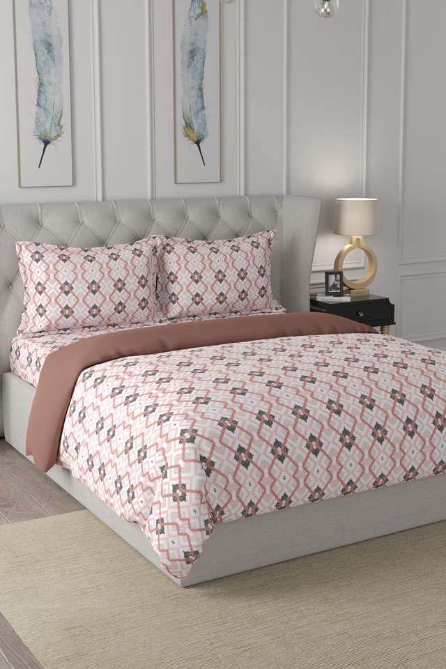 Abstract-Cayden-100-GSM-Cotton-Red-Quilted-Machine-Double-Quilt