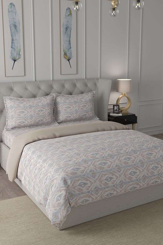 Hermosa-Exotic-Bouquet-Tupack-Quilted-100-GSM-Cotton-Red-Double-Quilt