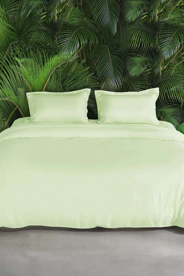 Bamboo-Super-King-Size-Bedsheet-With-2-Pillow-Cover Breathable -Soft-And-Silky-Smooth-Sheet---Lilly-Green