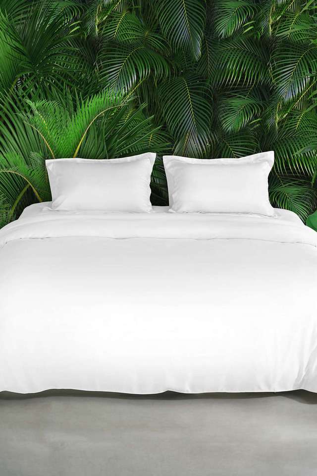 Bamboo-Super-King-Size-Bedsheet-With-2-Pillow-Cover Breathable -Soft-And-Silky-Smooth-Sheet---White