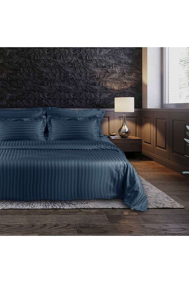 Italian-Jaquard-700-TC-100--Cotton-Super-King-Bedsheet-with-2-Pillow-Covers---Foxstone-Blue