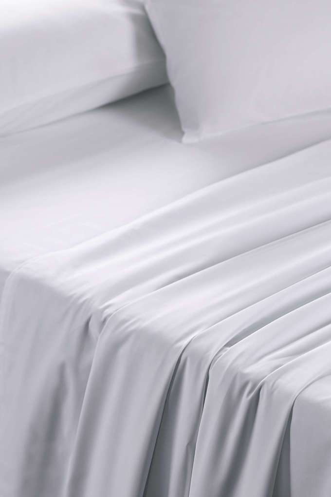 Colorart-Eden-144-TC-Cotton-Solid-White-Double-Bedsheet-With-2-Pillow-Covers