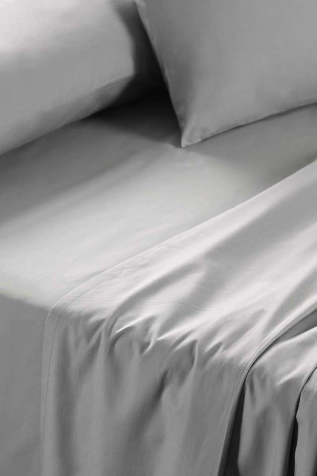 Colorart-Eden-144-TC-Cotton-Solid-Alloy-King-Bedsheet-With-2-Pillow-Covers