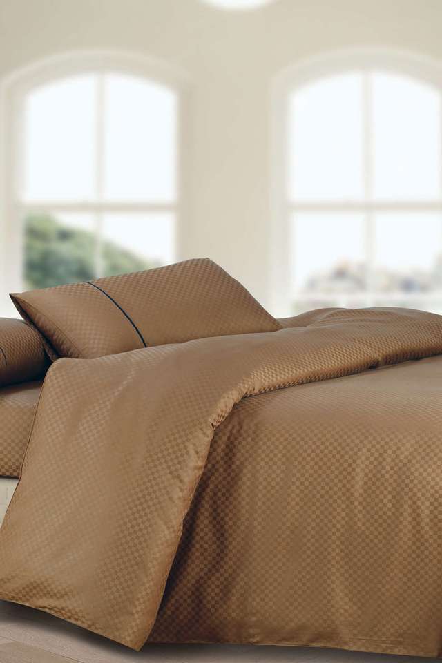 Oxford-100--Cotton-400-TC-Super-King-Bedsheet-with-2-Pillow-Covers---Brown