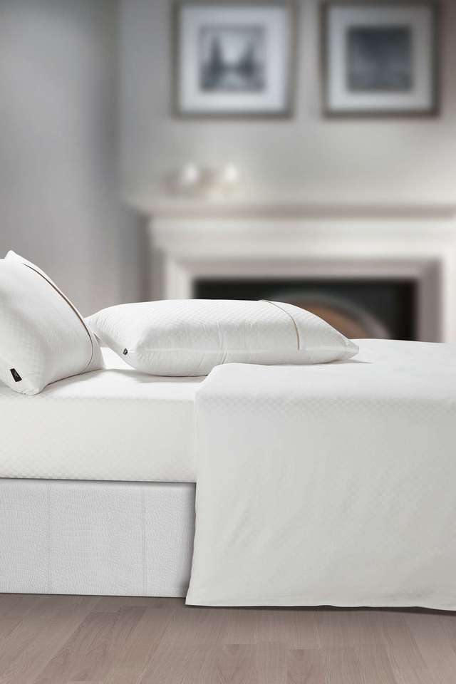 Oxford-100--Cotton-400-TC-Super-King-Bedsheet-with-2-Pillow-Covers---White