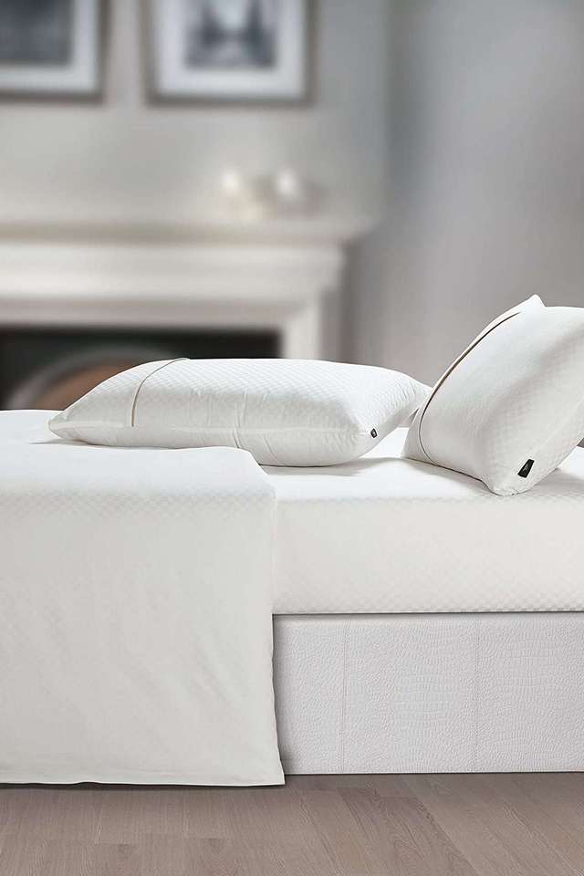 Oxford-100--Cotton-400-TC-Super-King-Bedsheet-with-2-Pillow-Covers---White