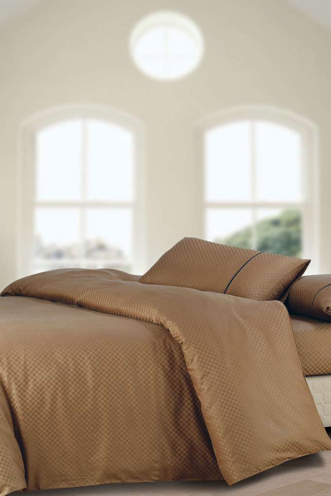 Oxford-100--Cotton-400-Thread-Count-Geometric-Pattern-King-Size-Double-Bed-Zipper-Duvet -Brown