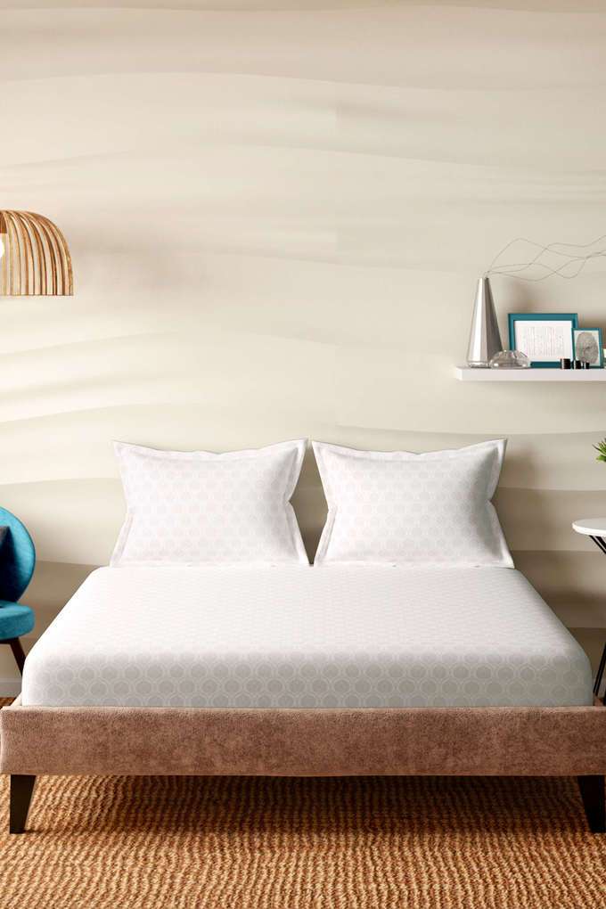 Solid-Cotton-Super-King-Size-Bedsheet-with-2-Pillow-Covers