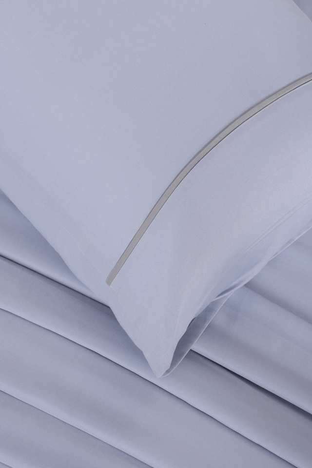 Viola-Plein-Air-King-Bed-Sheet-with-Pillow-Case