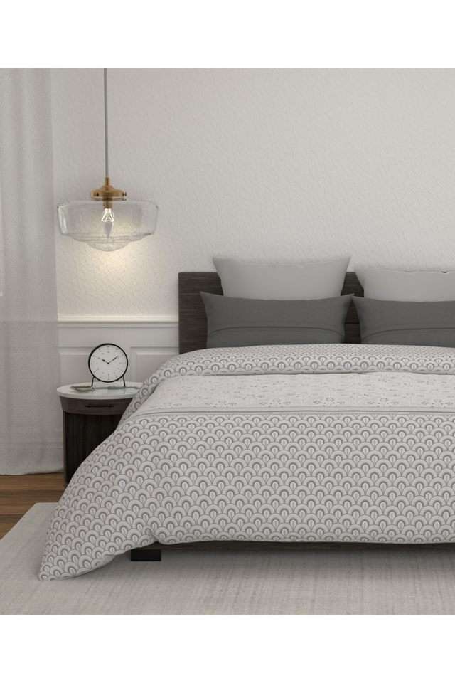 Home-Essential---Salt-and-Pepper-Printed-144-TC-Cotton-Double-Bedsheet-&-2-Pillow-Covers