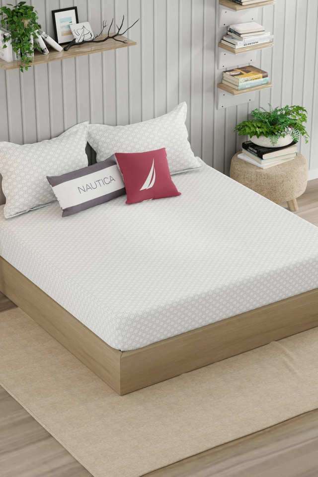 Super-Fine-100--Egyptian-Satin-Cotton-King-Bedsheet-With-2-Pillow-Covers--3Pc-Set-(Marina-Bay)-Geometric-White/Grey