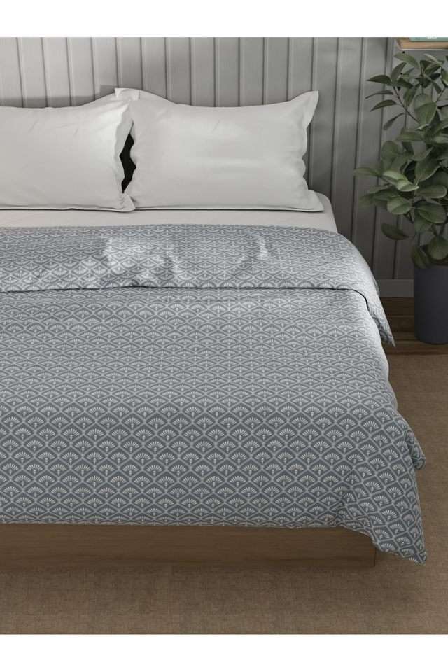 Super-Fine-100--Egyptian-Satin-Cotton-Blanket-With-Pure-Cotton-Flannel-Filling--1pc-Double-size-(marina-bay)