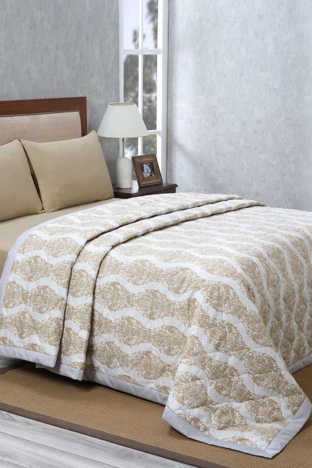 Bellisimo-Double-Gold-Quilt