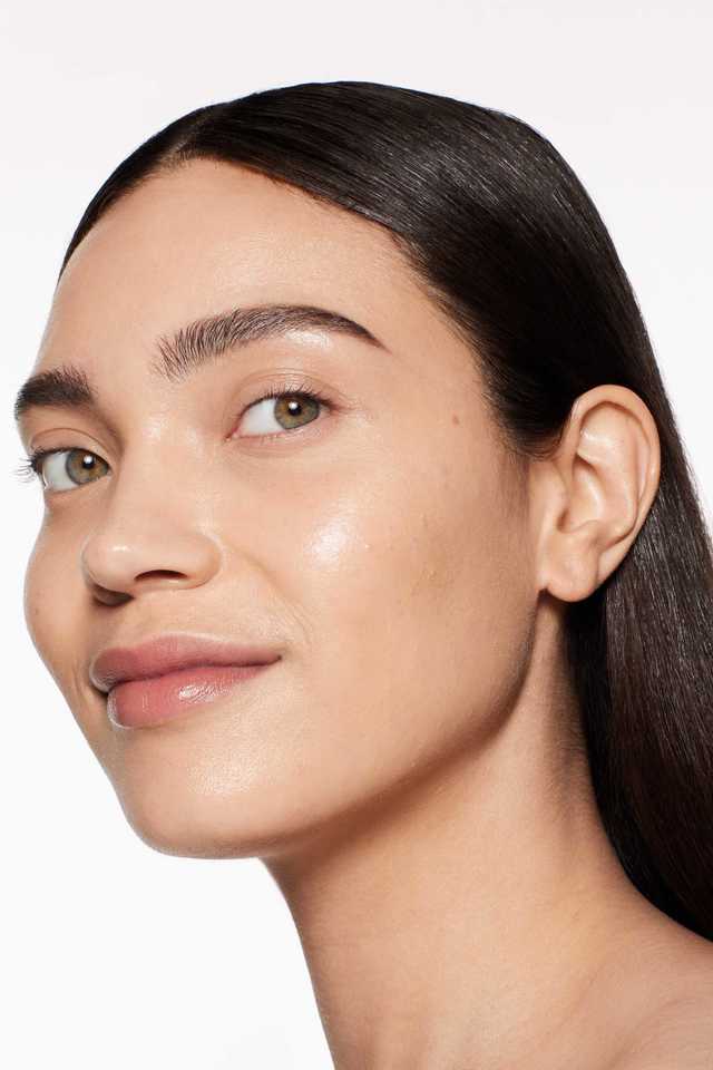 Revitalessence-Skin-Glow-SPF30-Foundation---330-Bamboo -30-ml