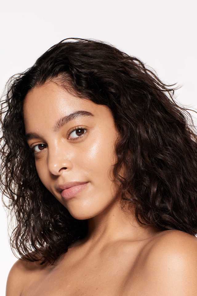 Revitalessence-Skin-Glow-SPF30-Foundation---340-Oak -30-ml