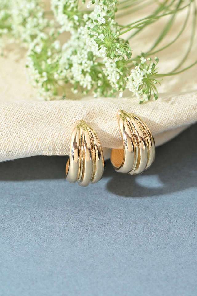 Casual-Gold-Plated-Half-Hoop-Earring-For-Women