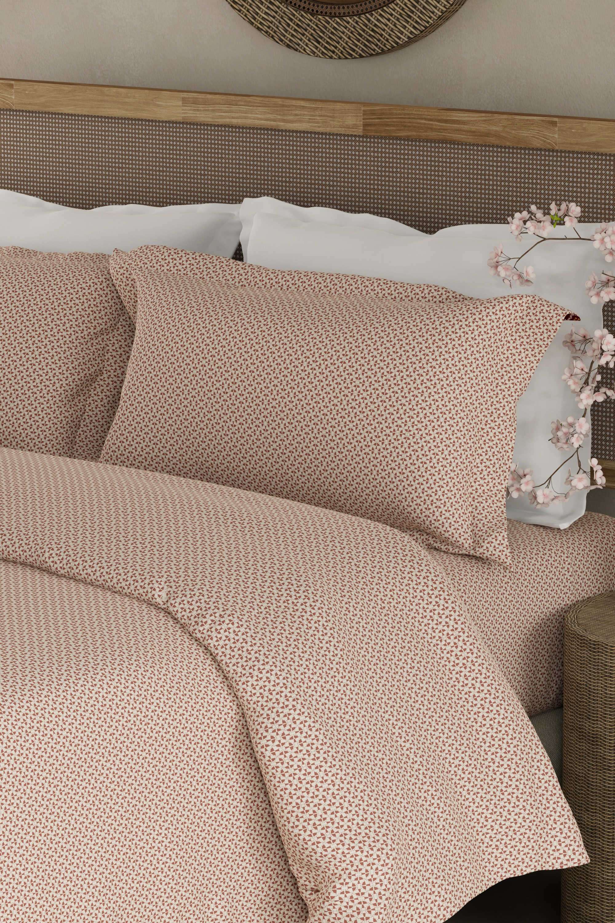 Cottage-Garden-100--Cotton-300-TC-King-Bedsheet-with-2-Pillow-Covers---White-Geometrical-Print