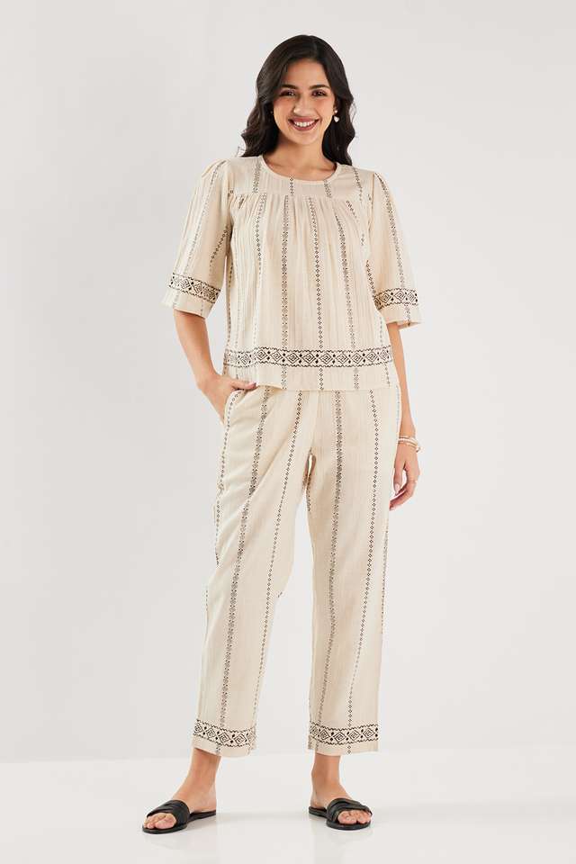 Printed-Blended-Fabric-Round-Neck-Women-s-Co-Ord-Set