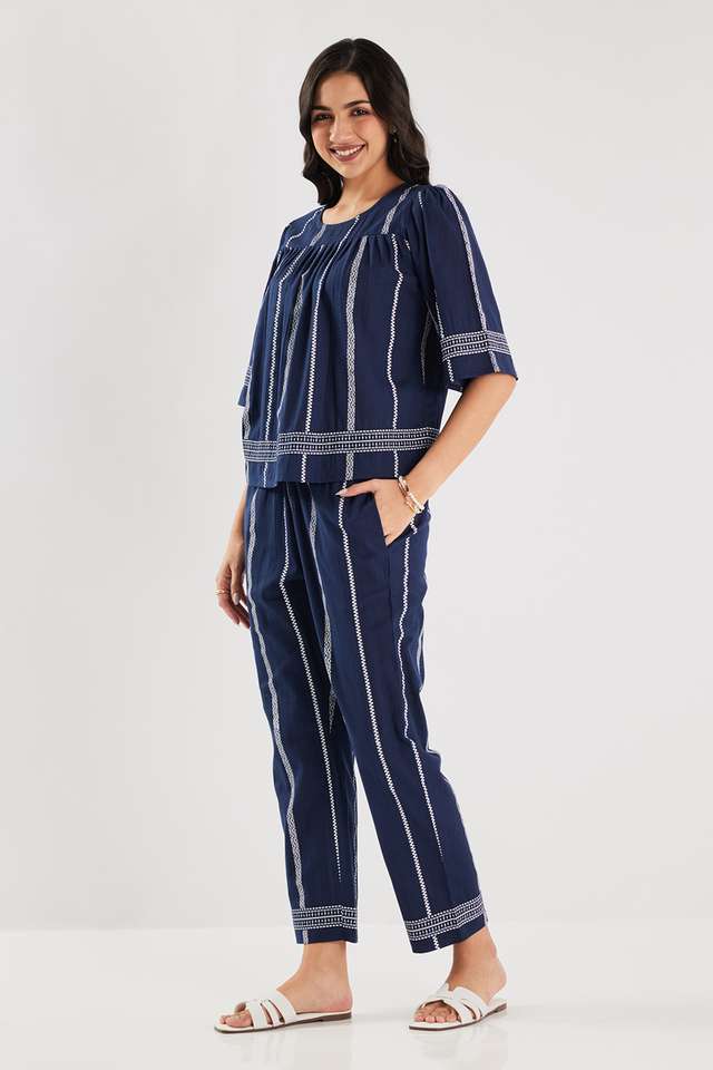 Printed-Blended-Fabric-Round-Neck-Women-s-Co-Ord-Set