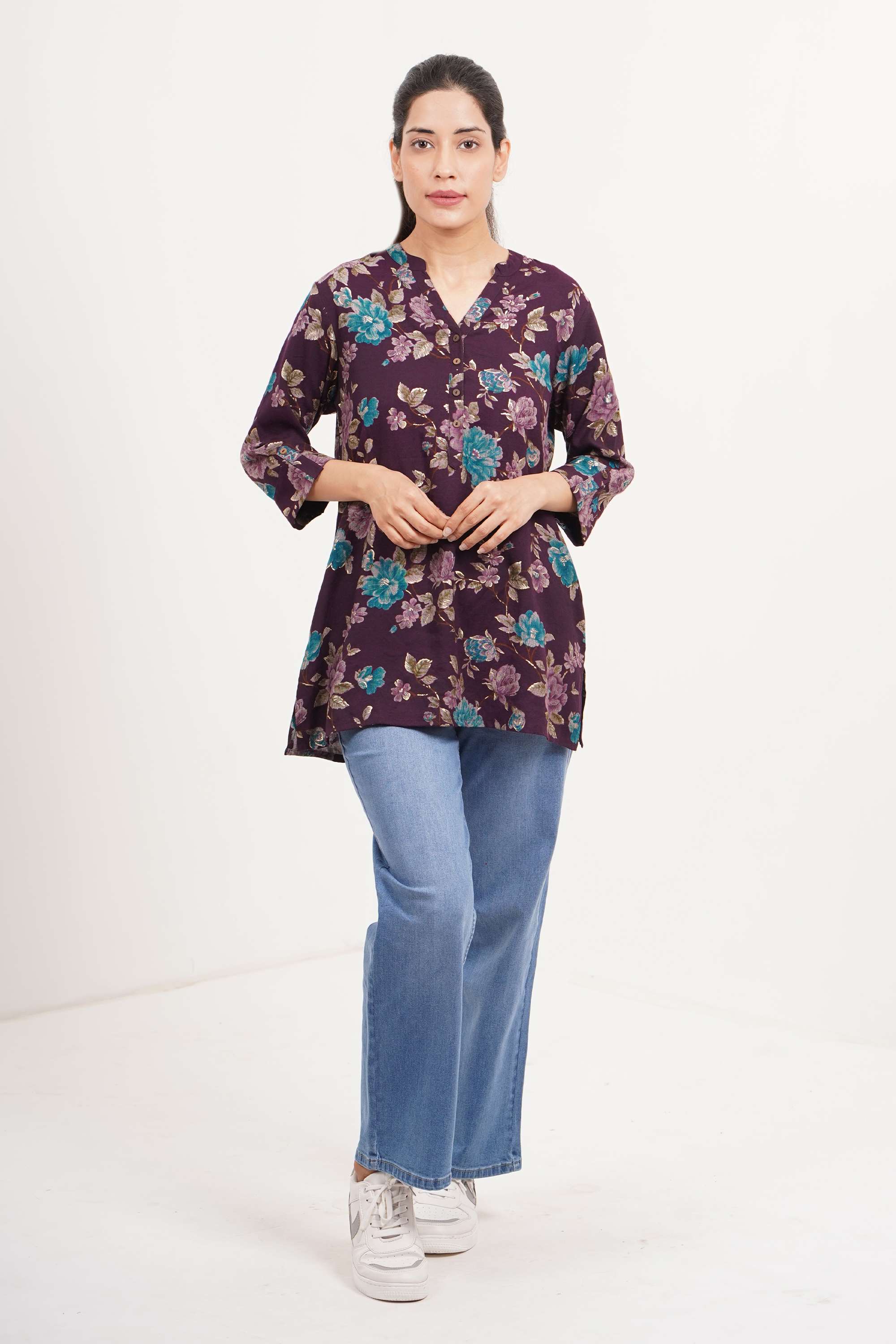 Solid-Blended-Fabric-Regular-Fit-Festive-Wear-Women-Tunic