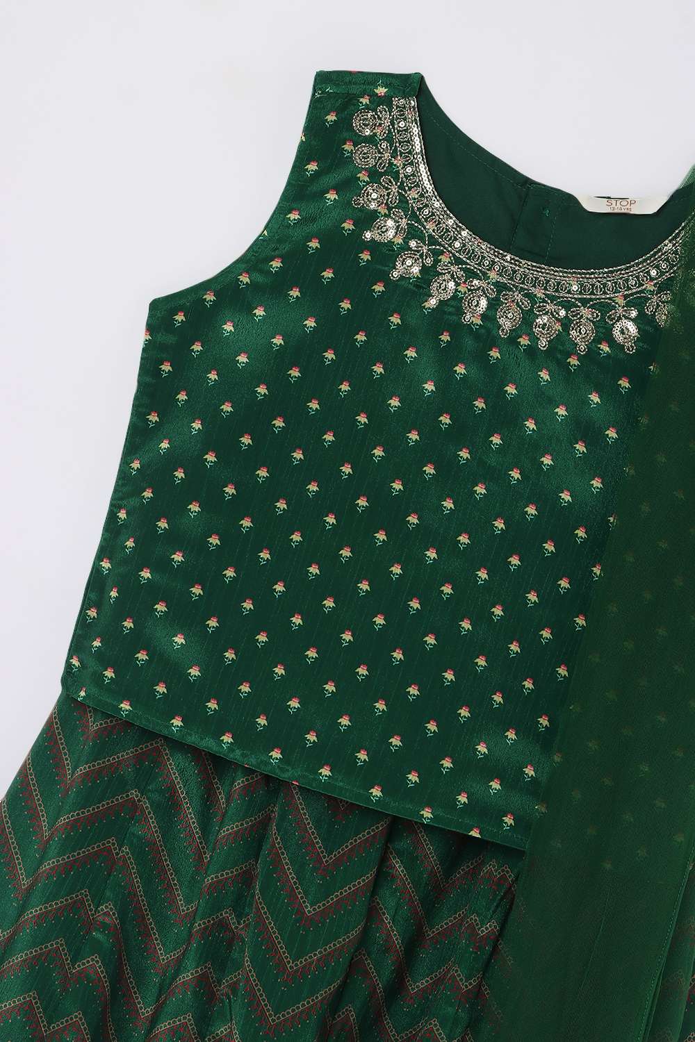 Embellished-Blended-Fabric-Round-Neck-Girl-s-Festive-Wear-Kurta-Set