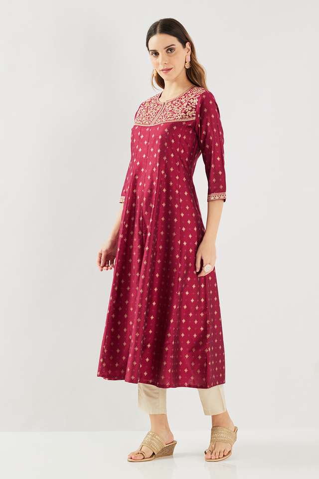 Embroidered-Blended-Fabric-Round-Neck-Women-s-Casual-Wear-Kurta