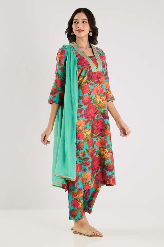 Embroidered-Calf-Length-Blended-Fabric-Woven-Women-s-Kurta-Set