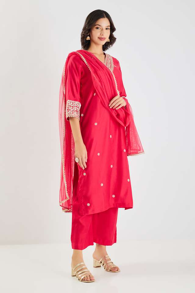 Embroidered-Calf-Length-Blended-Fabric-Woven-Women-s-Kurta-Set