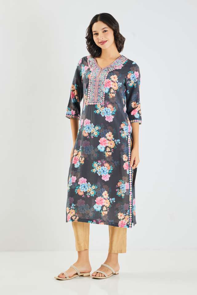 Embroidered-Chanderi-V-Neck-Women-s-Casual-Wear-Kurta