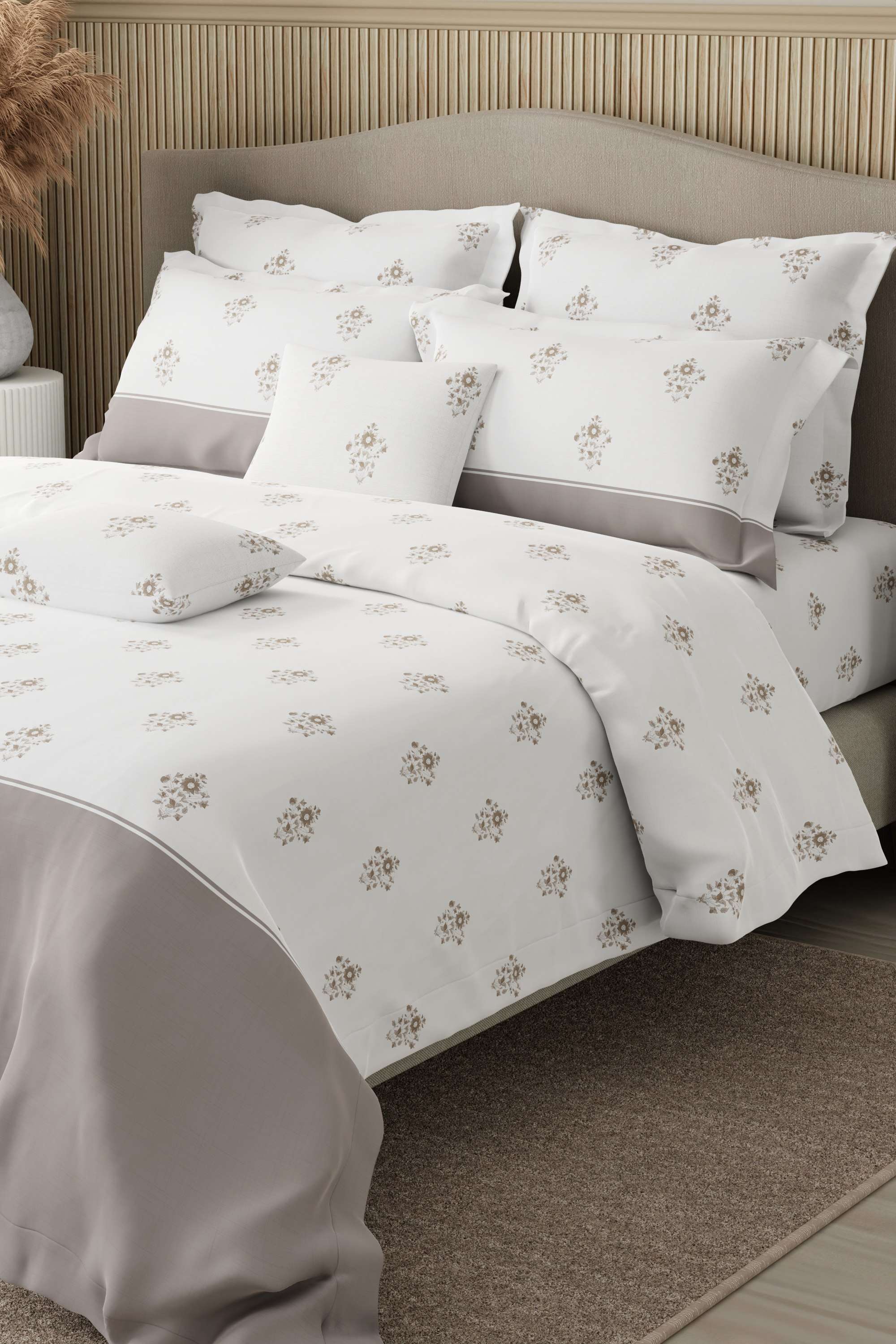 Royal-Essence-400-TC-Cotton-King-Bedsheet-With-4-Pillow-Covers-And-2-Cushion-Covers