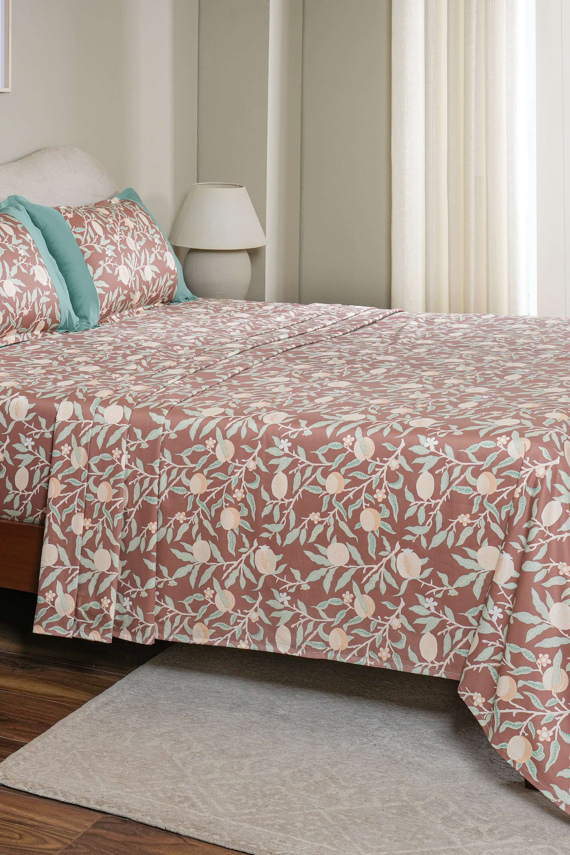 Granada-Red-King-Bed-Sheet-with-Pillow-Case