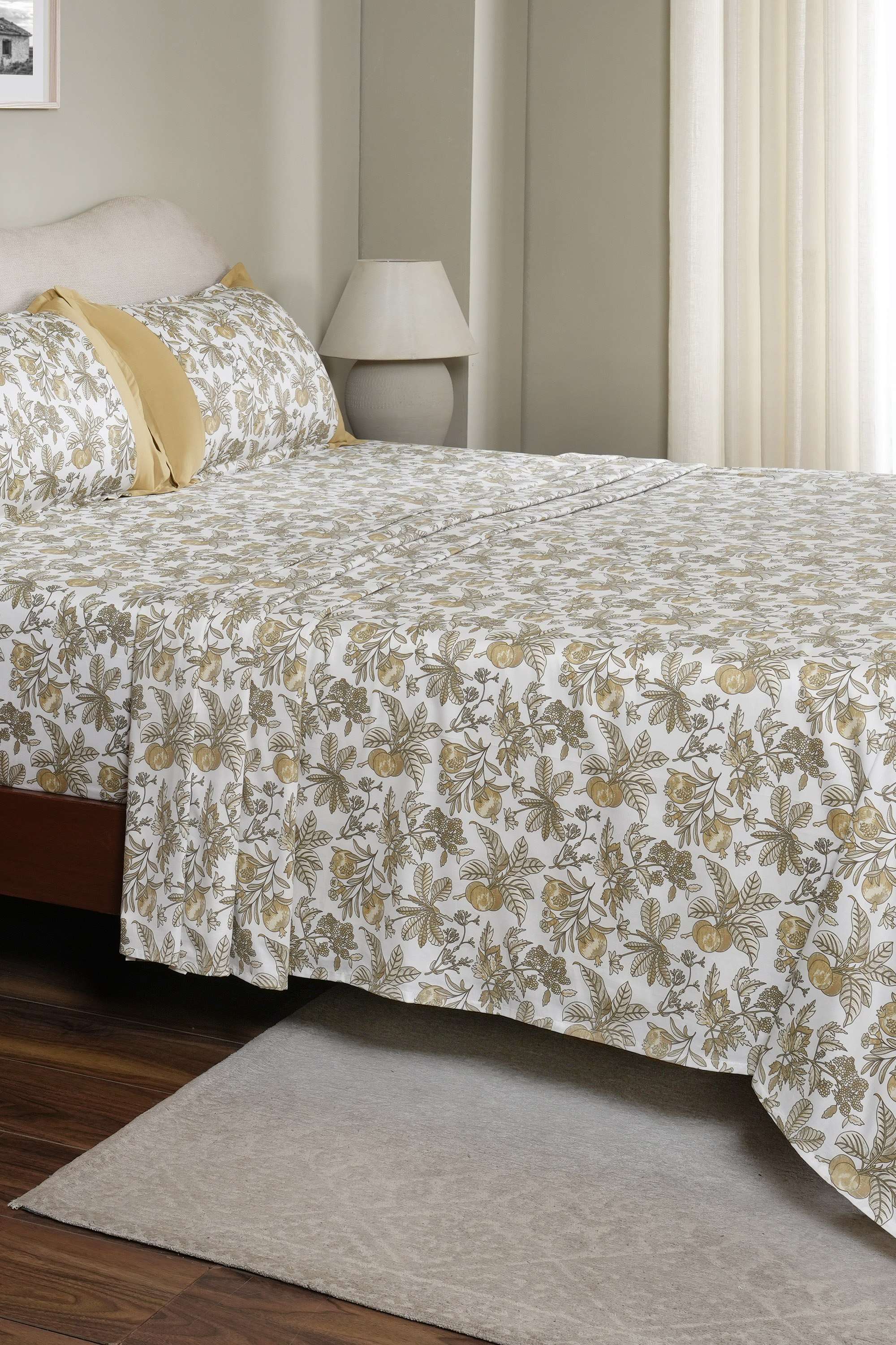Fruity-Foliage-Yellow-Single-Bed-Sheet-with-Pillow-Case