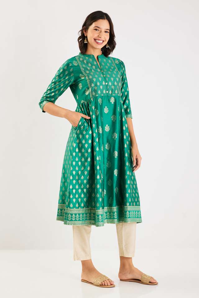 Printed-Blended-Fabric-Flared-Fit-Women-s-Kurta