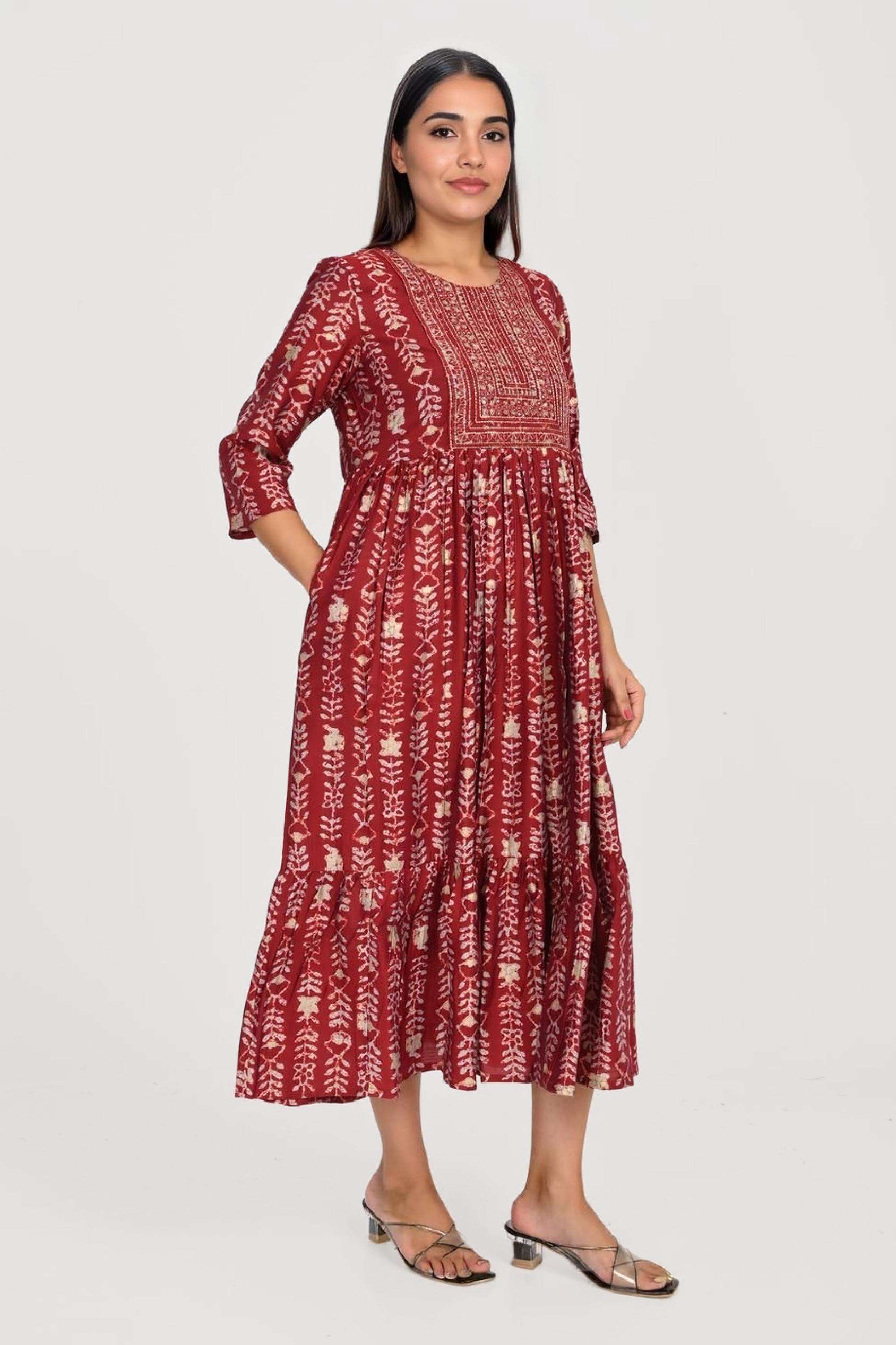 Textured-Chanderi-Round-Neck-Women-s-Casual-Wear-Kurta