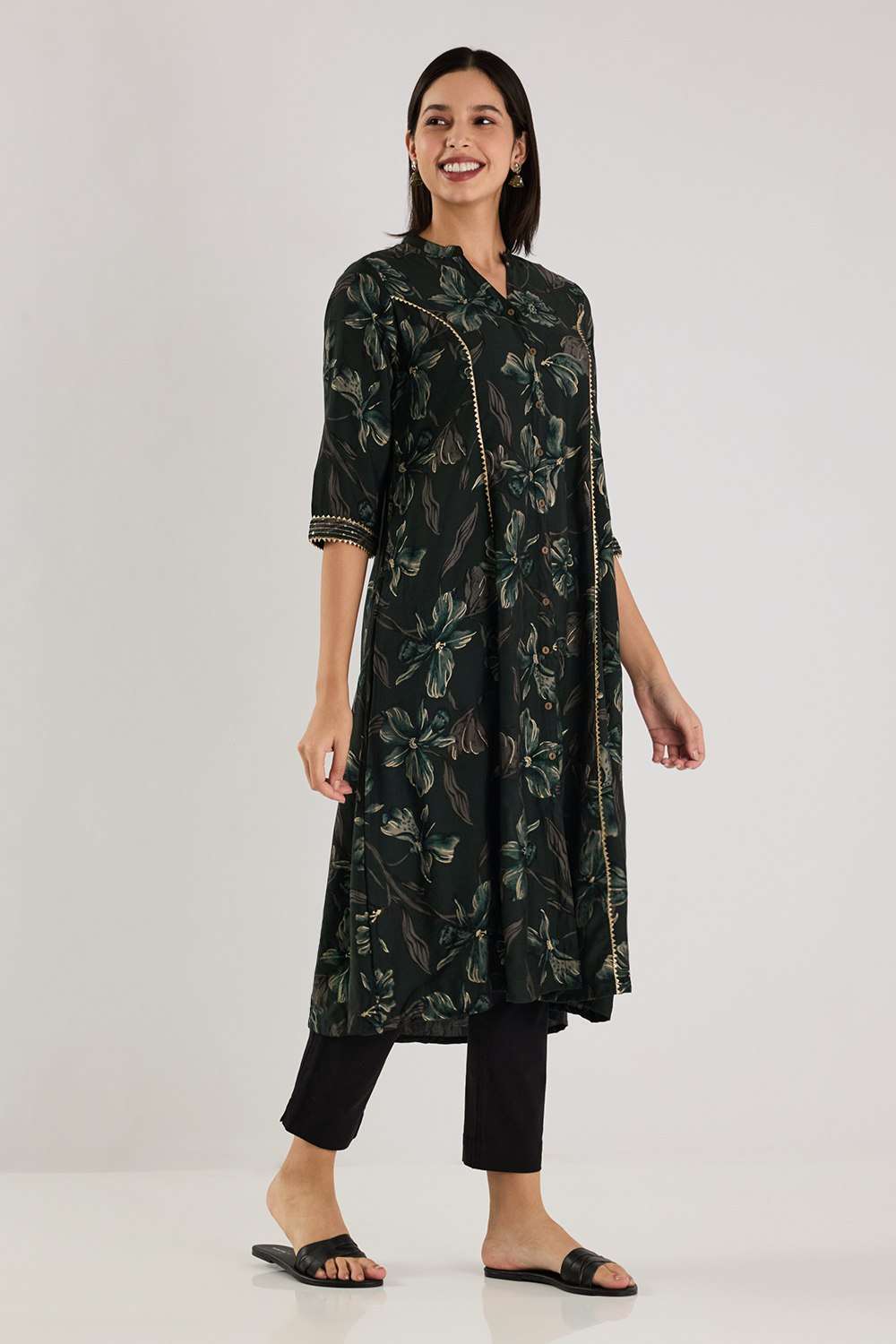 Printed-Blended-Fabric-Collared-Women-s-Casual-Wear-Kurta