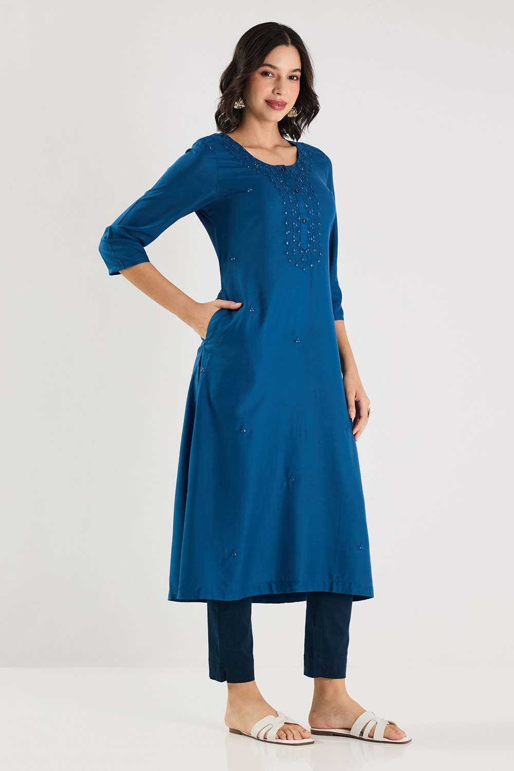 Solid-Blended-Fabric-Regular-Fit-Women-s-Kurta