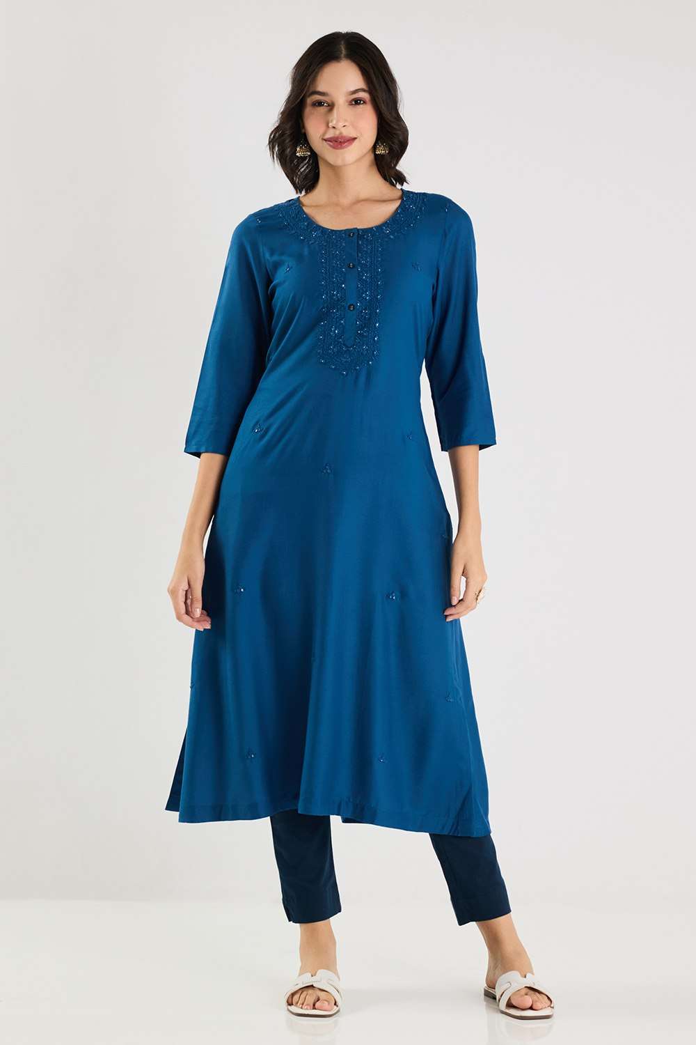 Solid-Blended-Fabric-Regular-Fit-Women-s-Kurta