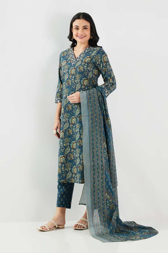 Embroidered-Blended-Fabric-Regular-Fit-Women-s-Kurta-Set