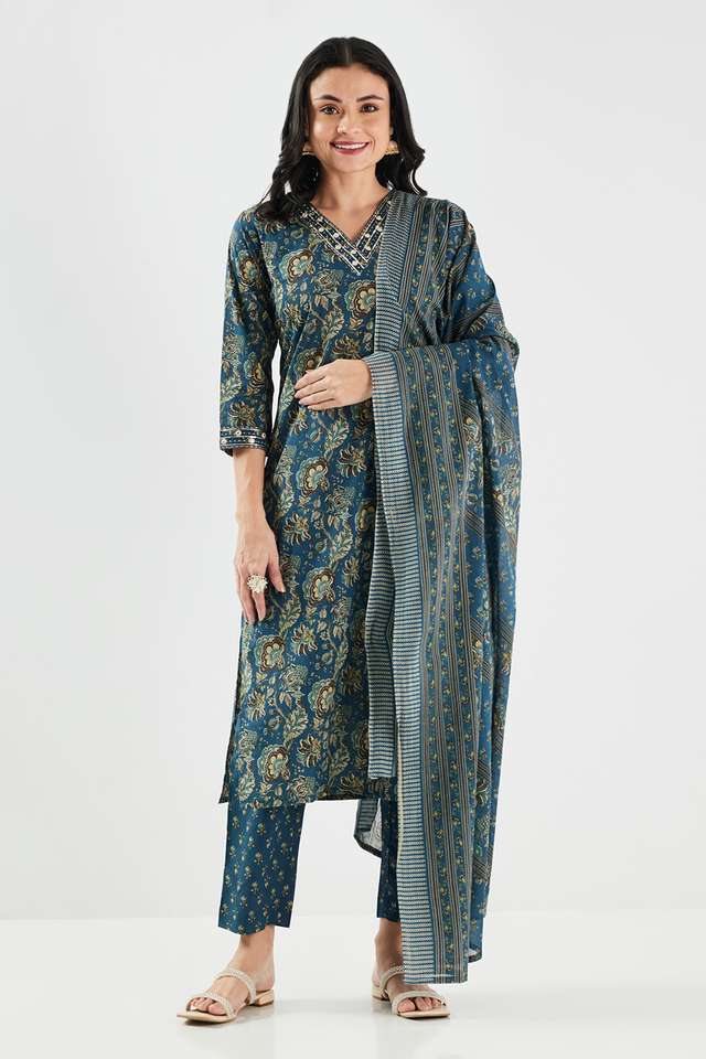 Embroidered-Blended-Fabric-Regular-Fit-Women-s-Kurta-Set