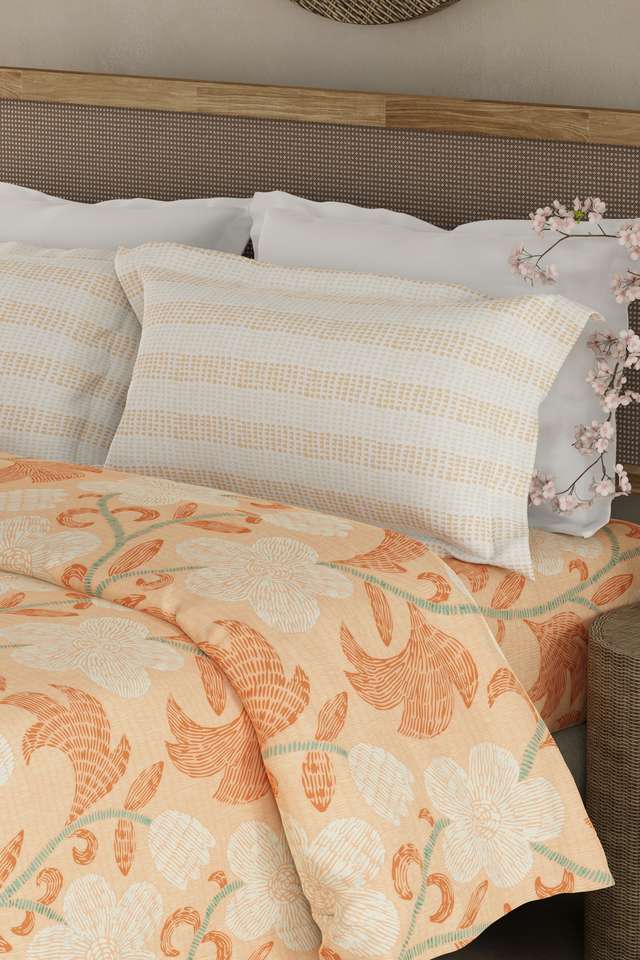 Valatia-100--Cotton-200-TC-Double-Bedsheet-with-2-Pillow-Covers---Orange-Floral