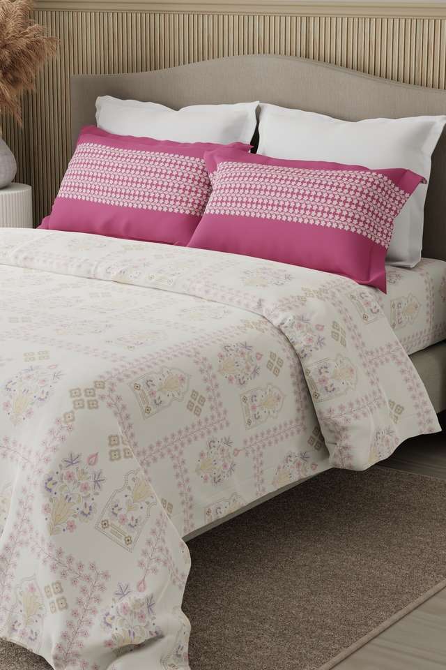Valatia-100--Cotton-200-TC-Karigari-Printed-Double-Bedsheet-with-2-Pillow-Covers---Pink-&-White