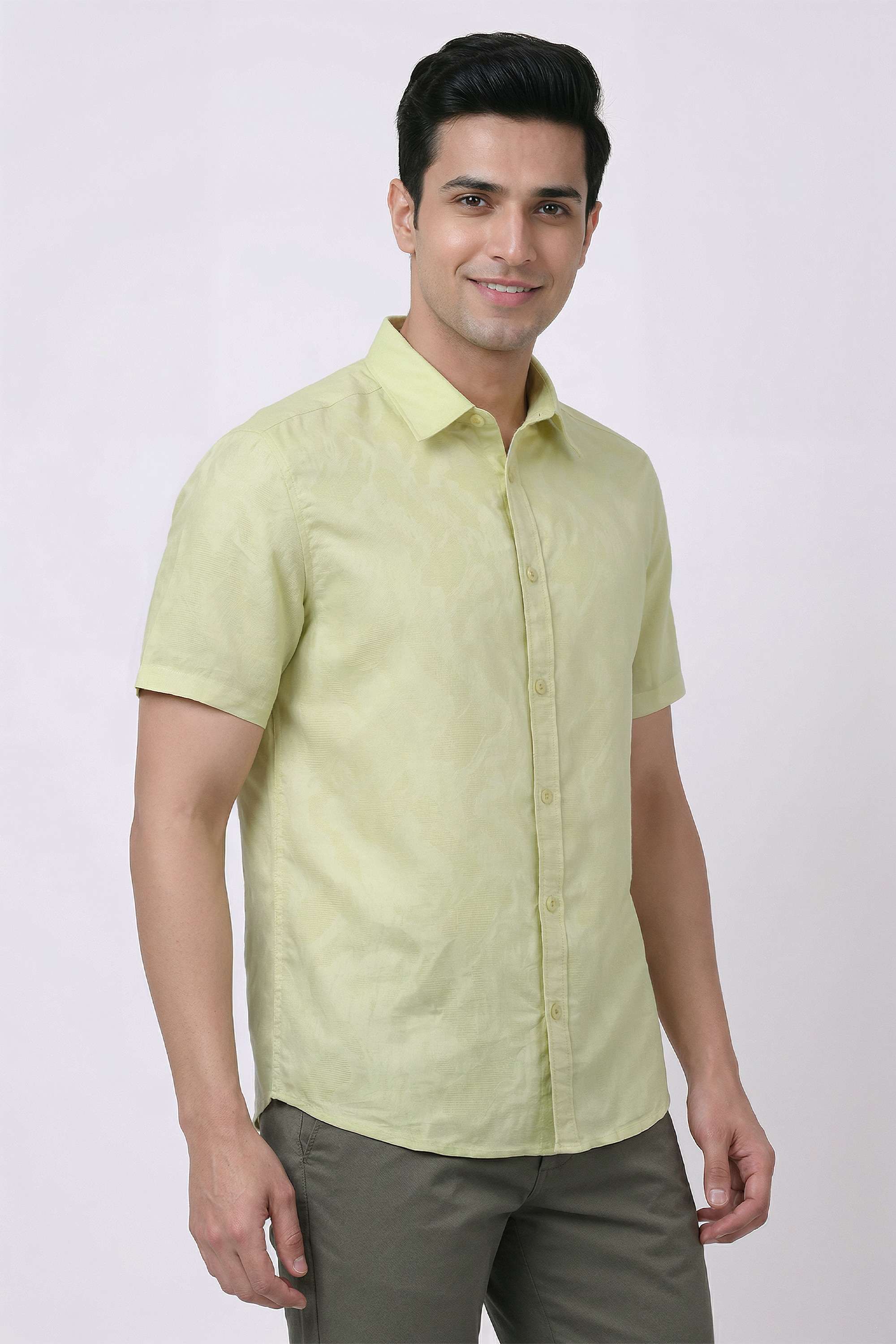 Textured-Cotton-Regular-Fit-Men-Casual-Wear-Shirt
