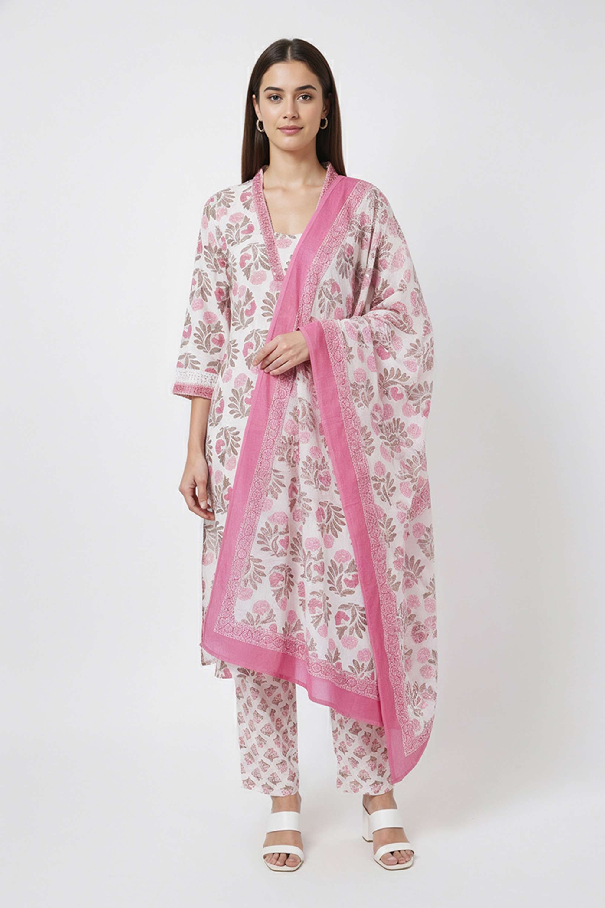 Embroidered-Blended-Fabric-Y-Neck-Women-s-Casual-Wear-Kurta-Set