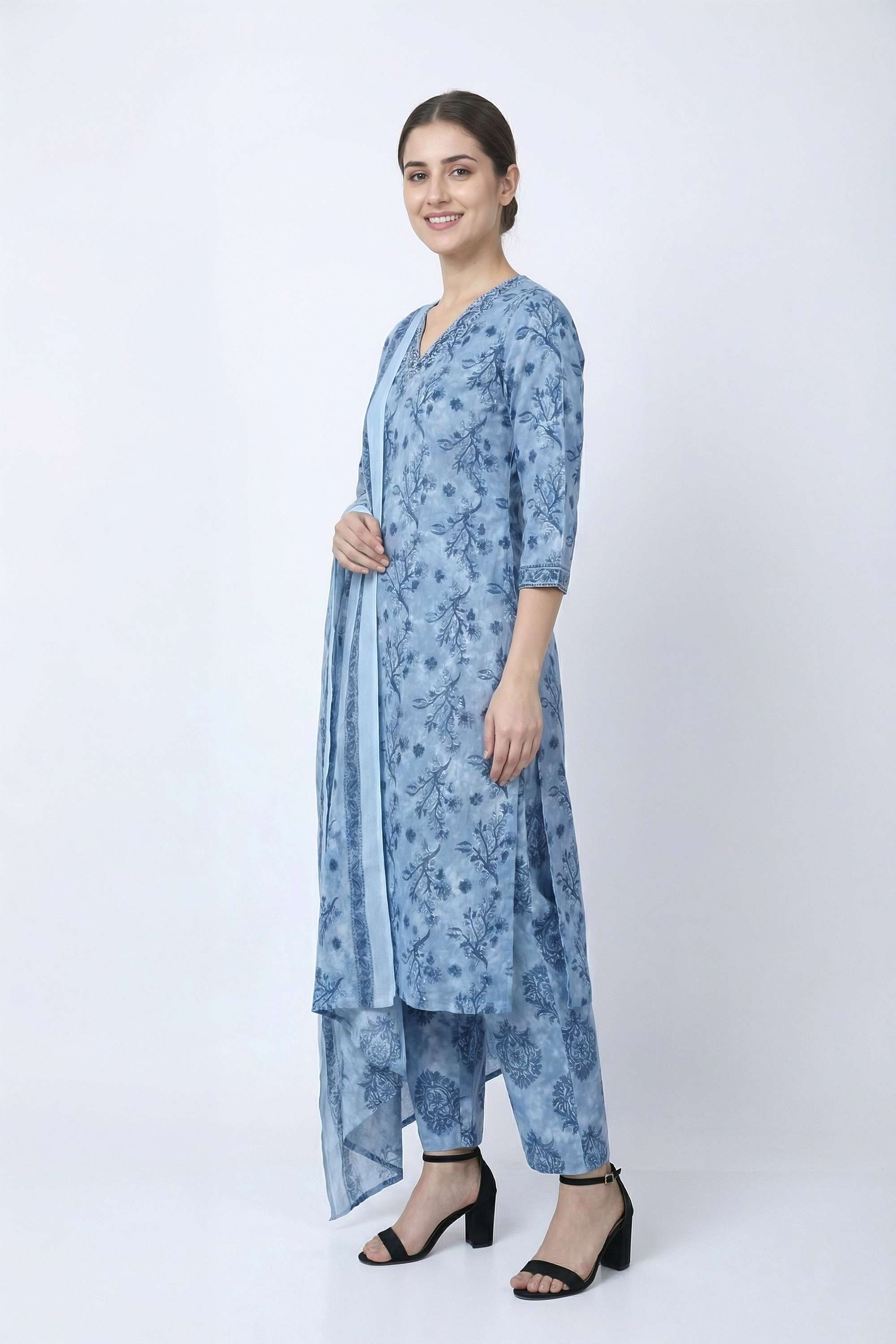 Floral-V-Neck-Blended-Fabric-Women-Kurta-with-Pant-and-Dupatta
