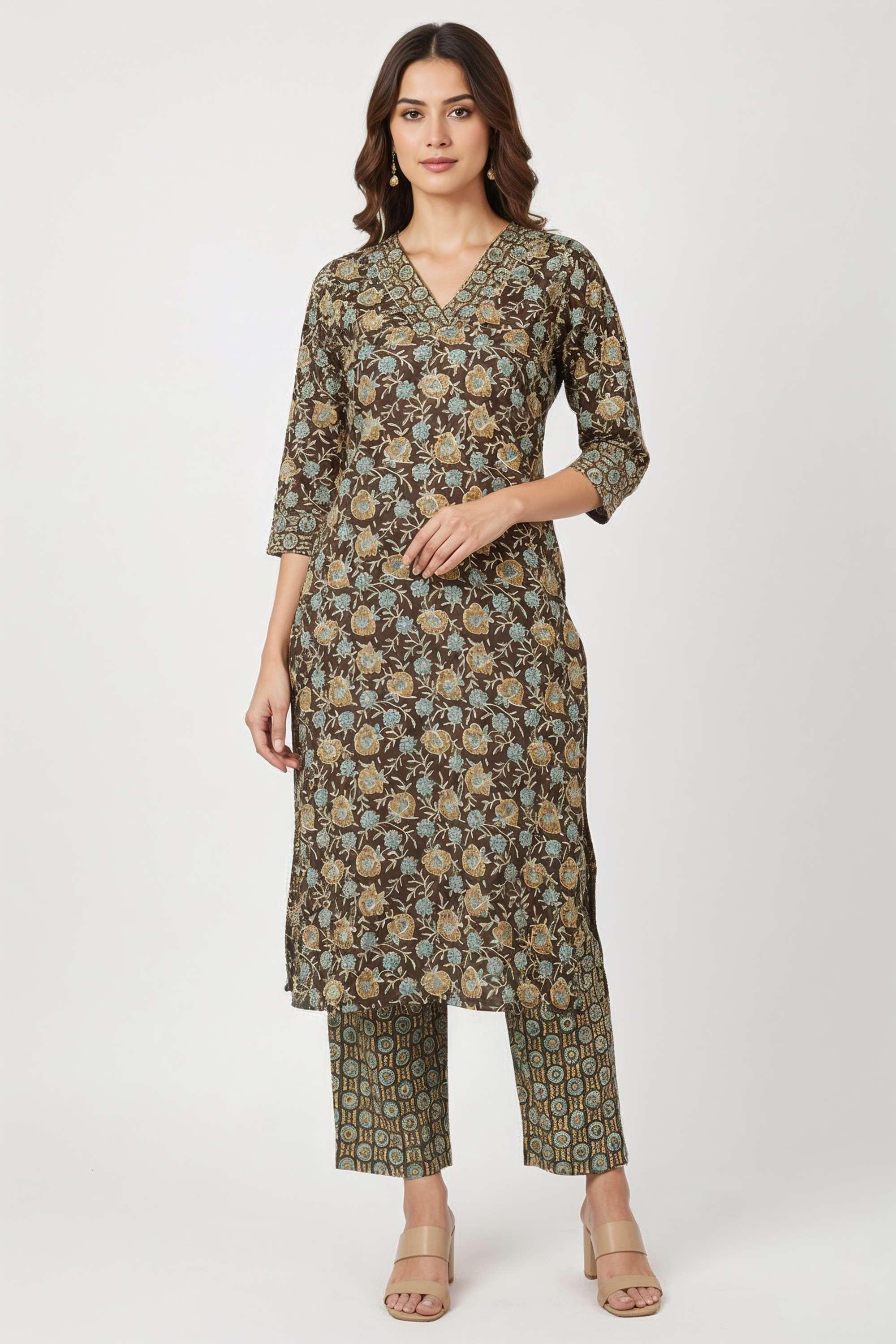 Printed-Cotton-V-Neck-Women-s-Casual-Wear-Kurta-Set