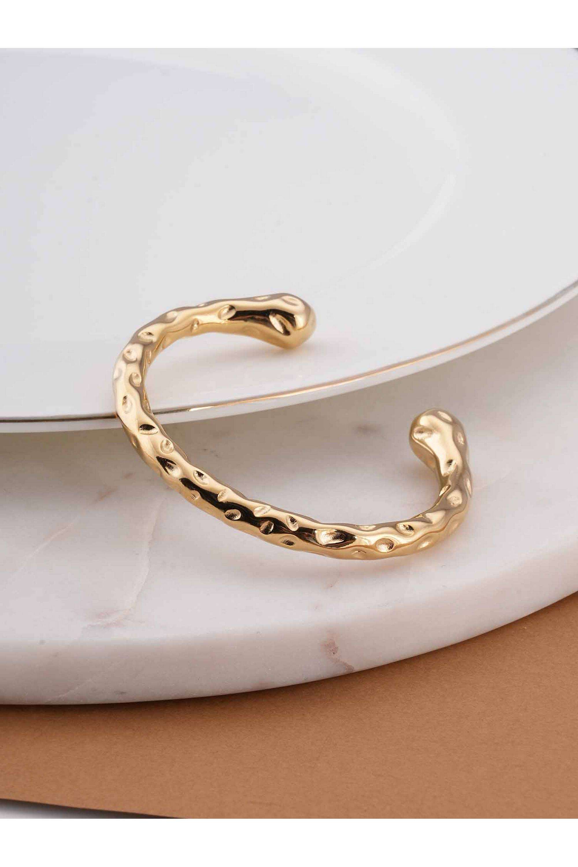 Hammered-Gold-Cuff-Bracelet-for-Womens---Waterproof-&-Anti-Tarnish