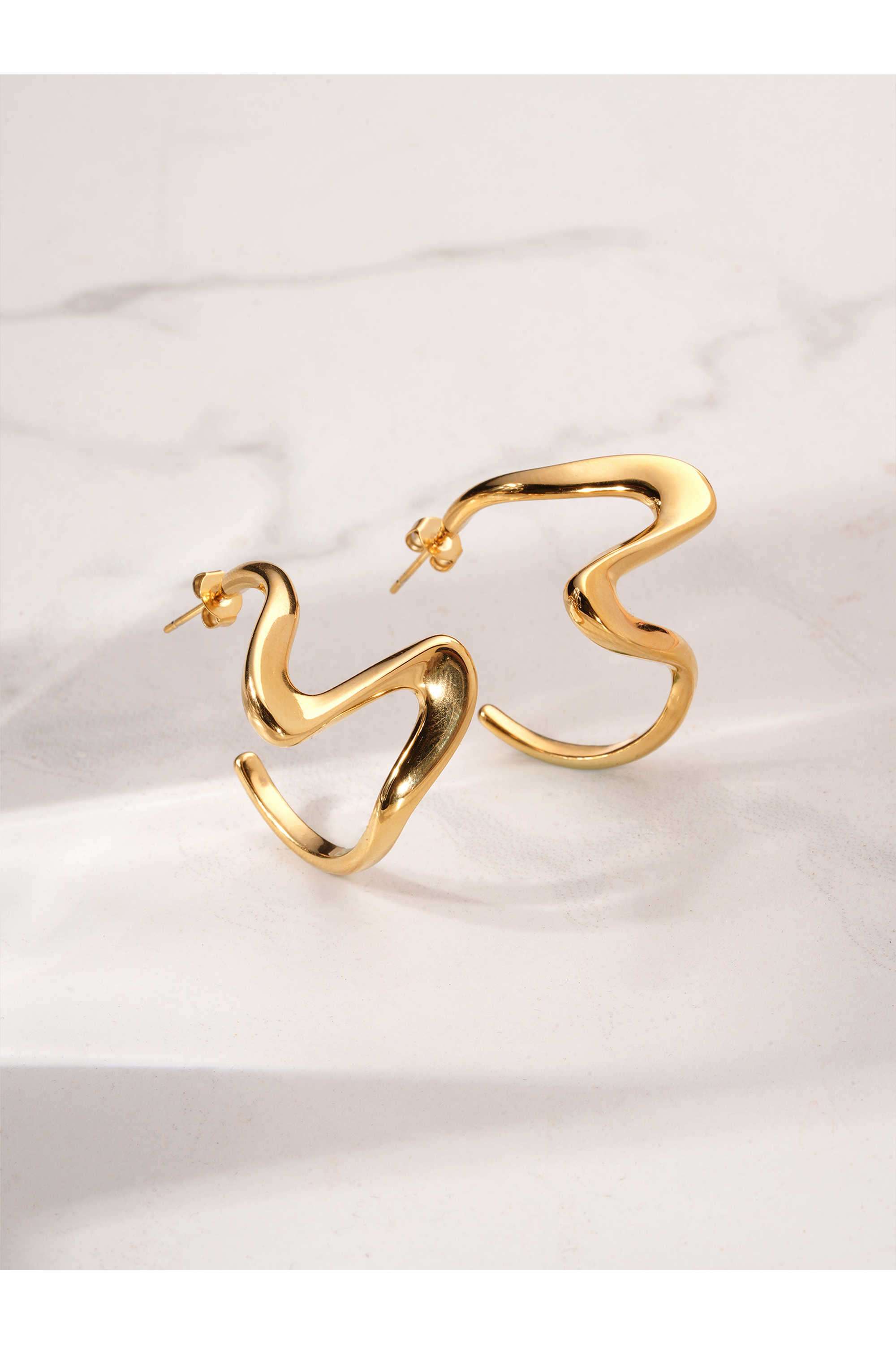 Sculptural-Gold-Curve-Drop-Earrings-For-Women---Waterproof-&-Anti-Tarnish